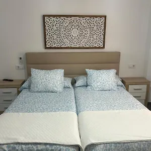 En Urbanizacion Residencial - Roble, 5 Apartamento